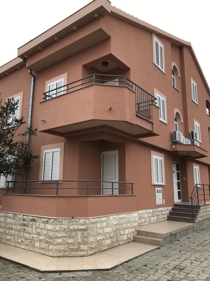 Apartments Juran Sukošan 外观 照片