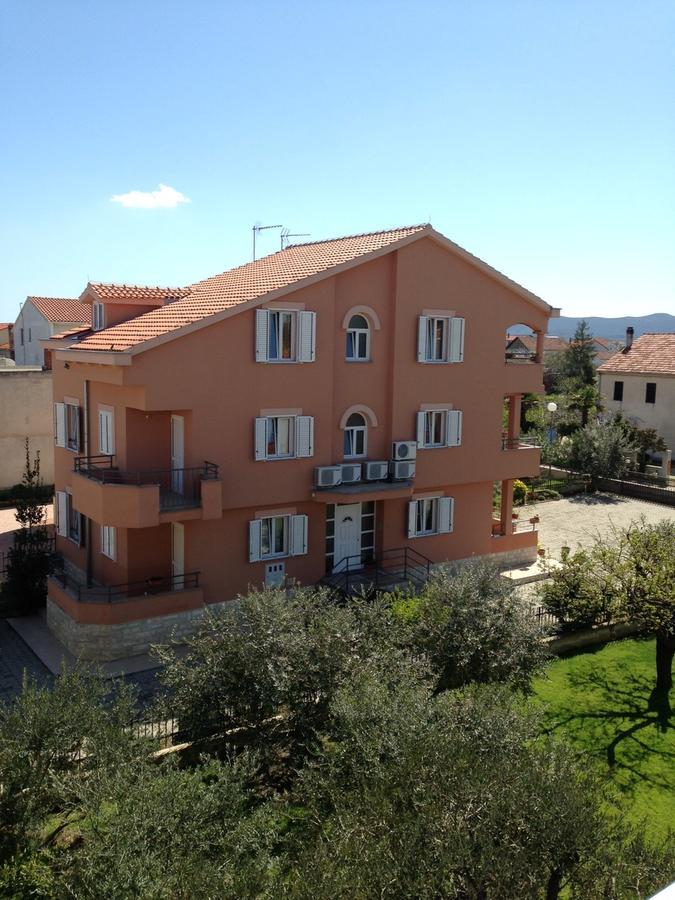 Apartments Juran Sukošan 外观 照片